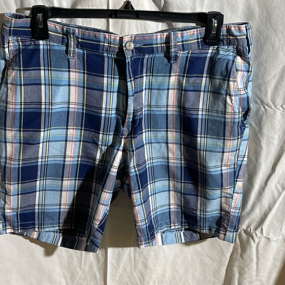 Nautica Men's Blue and White Plaid Shorts
